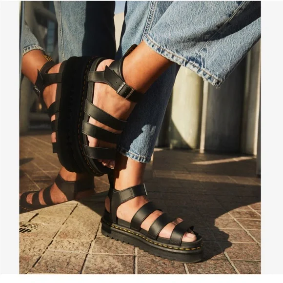 Dr. Martens Blaire Platform Sandal - Women's Sz 8 - Picture 1 of 4
